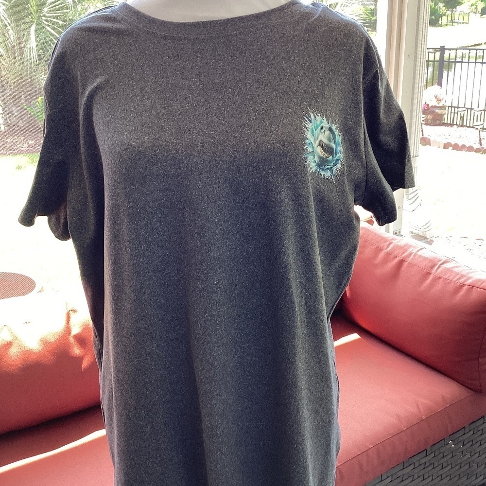 SHARK GRAPHIC T-SHIRT ( Size: X-Large) ( Color: Grey) - Picture 3 of 5